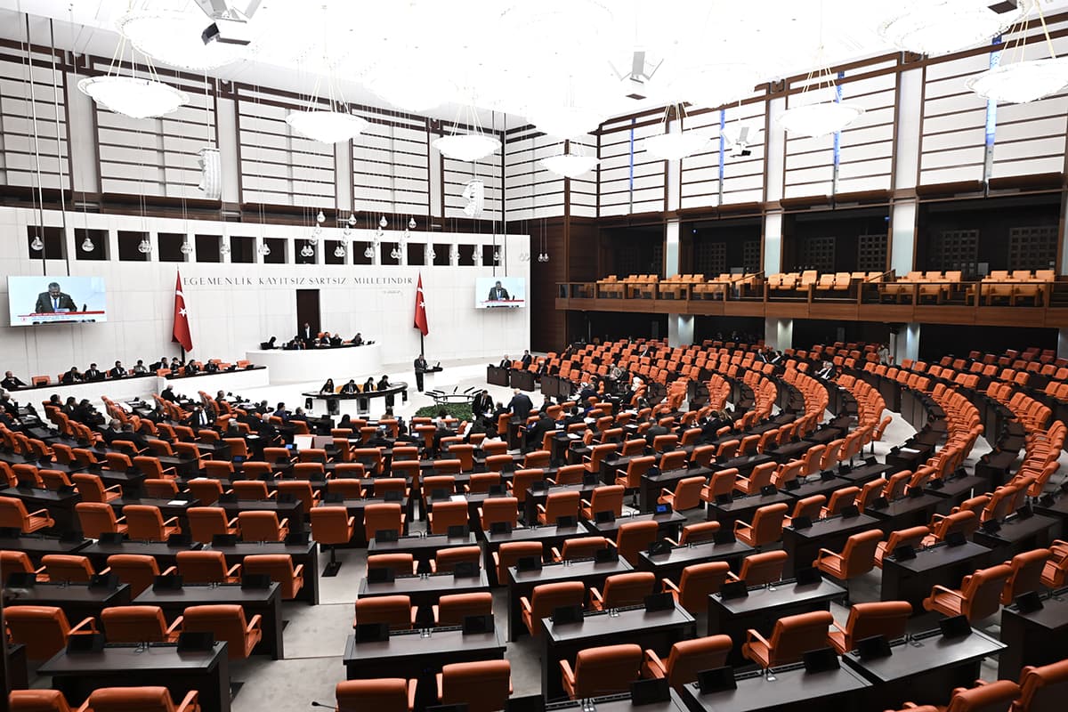 DEM Parti ve AK Parti heyetleri 'Terörsüz Türkiye' gündemiyle bir araya geldi