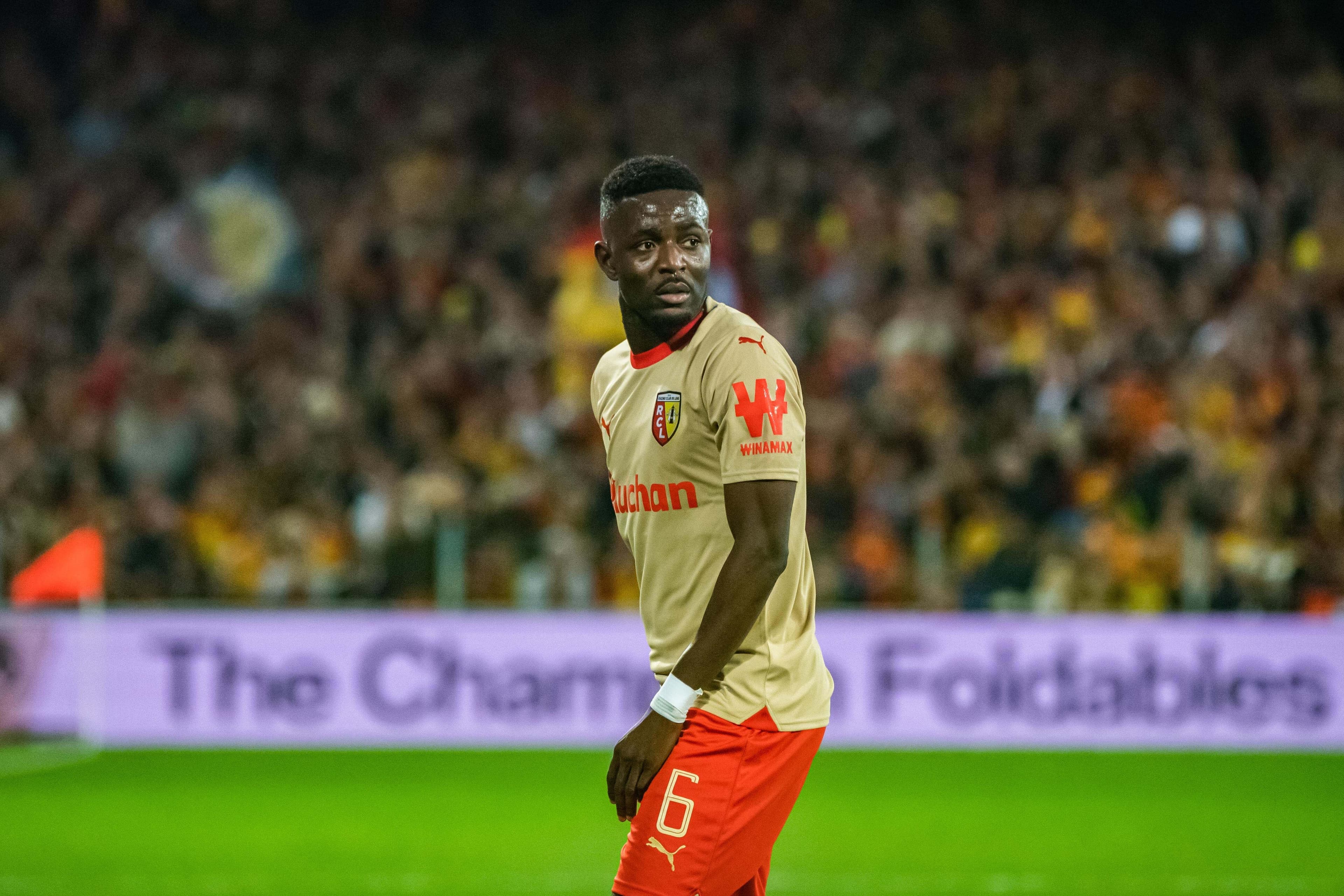 Galatasaray, sürpriz bir orta saha transferiyle kadrosunu güçlendiriyor
