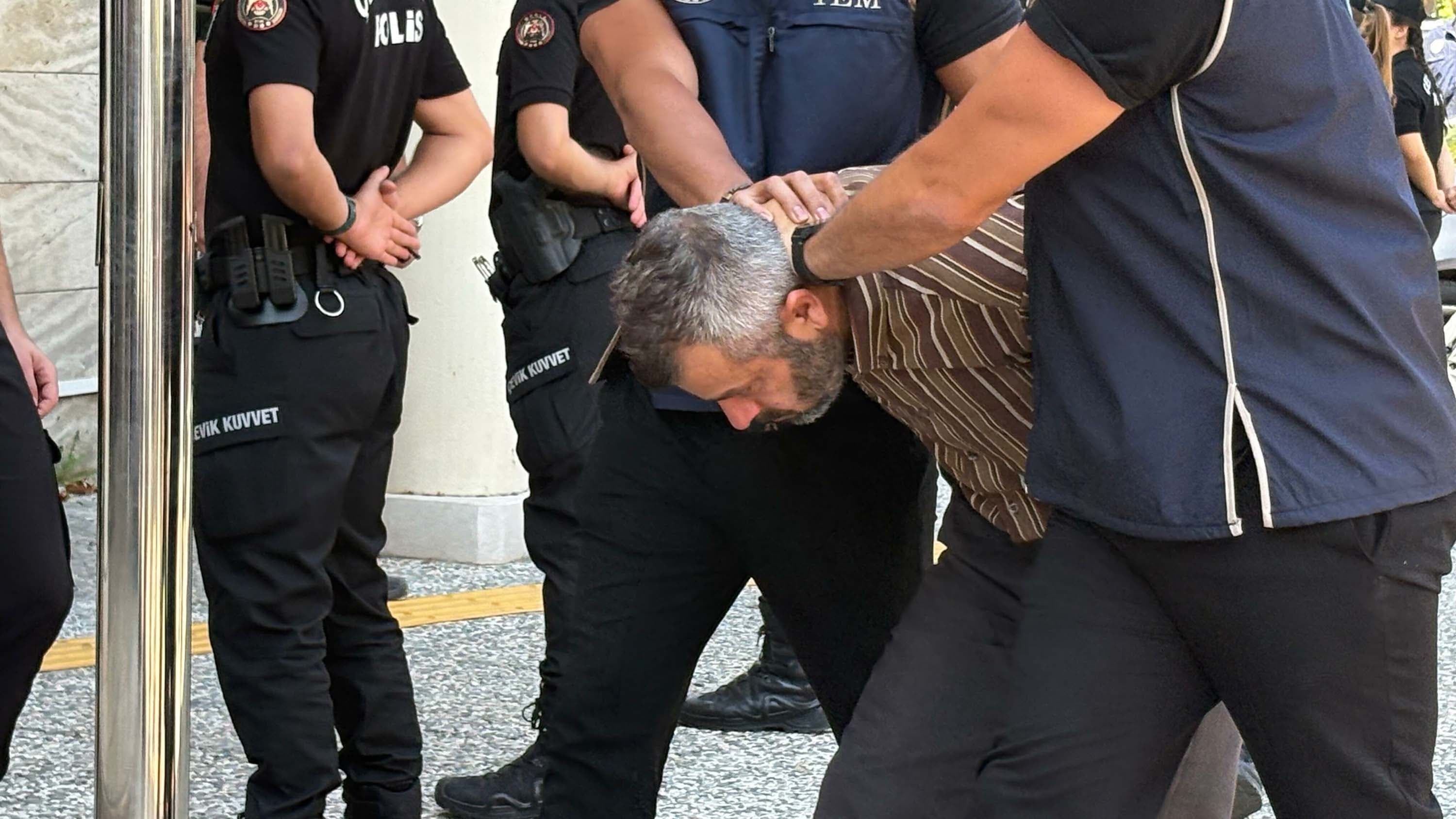 FETÖ'nün Erdoğan'a suikast timindeki ihraç yüzbaşının ablası kıskıvrak yakalandı