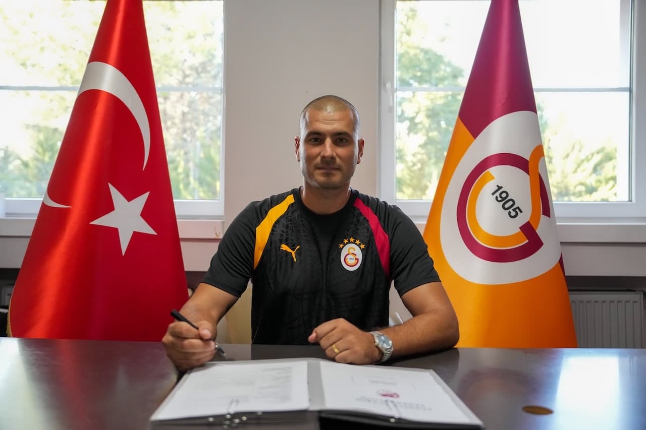 Galatasaray'dan resmi transfer açıklaması: Yıllar sonra yuvaya dönüş