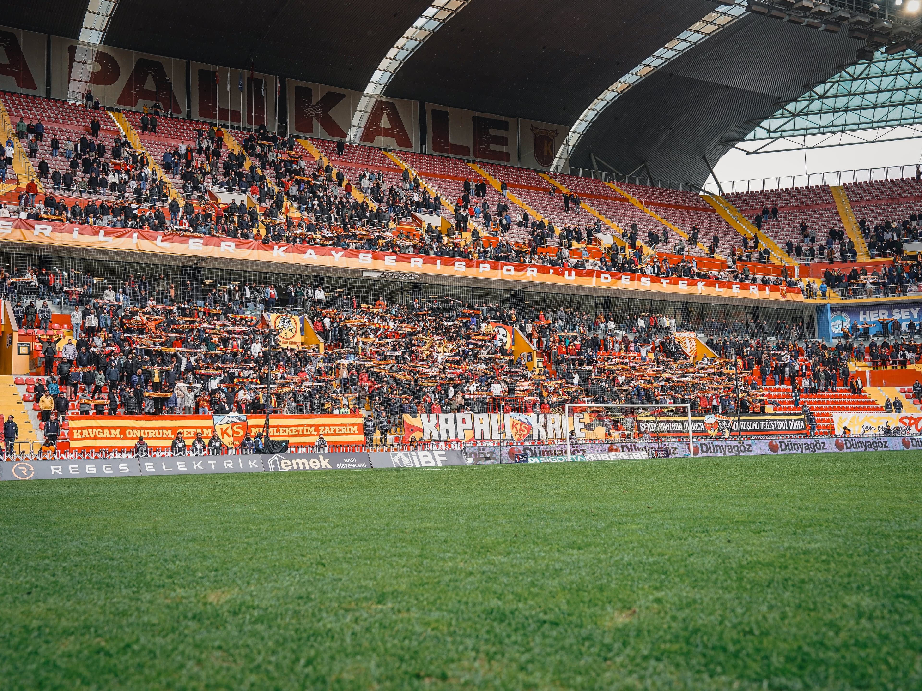 Transfer Yasağı Kalktı, Kayserispor Bombaları Patlattı: 15 Yeni İmza