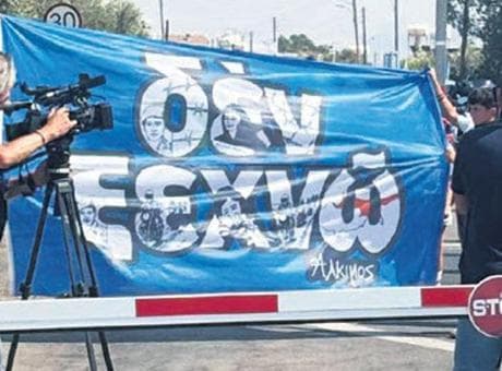 Kıbrıs'ta aşırı sağcı provokasyon: Sınır kapılarında motorsikletli sembolik eylem
