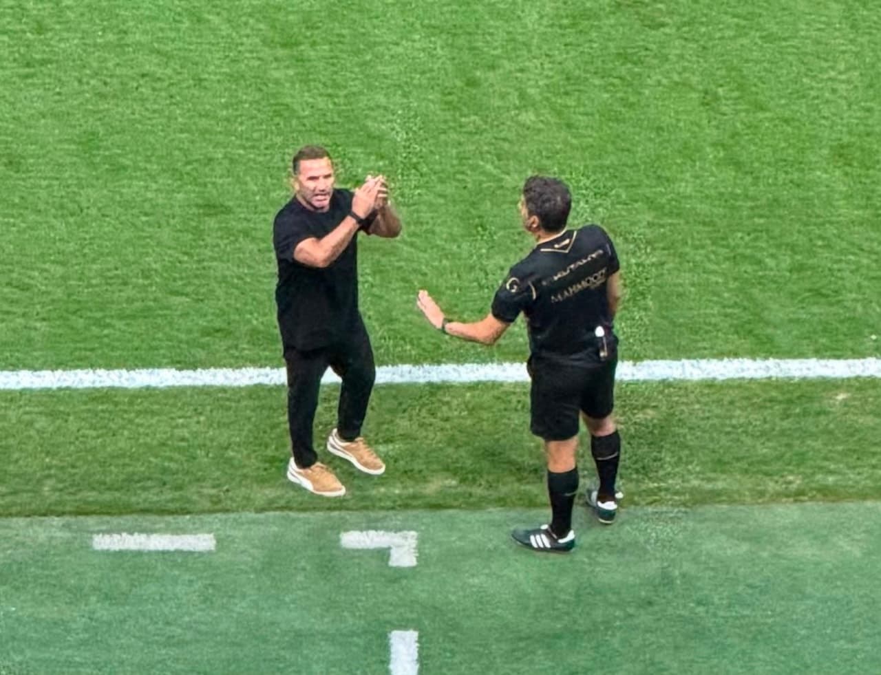 Okan Buruk'tan hakeme sert tepki! Kırmızı kart kararı sahaya damga vurdu