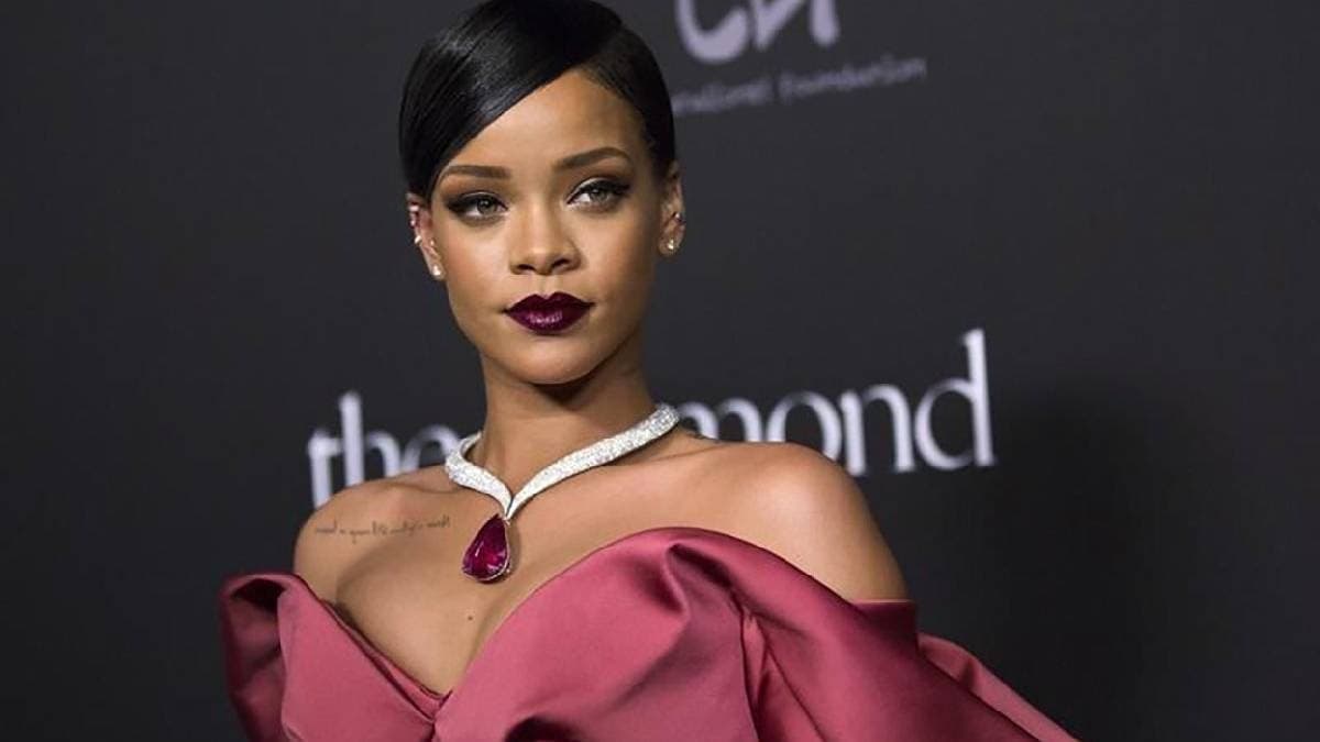 Ünlü pop yıldızı Rihanna, Türkiye'de açtığı davadan zaferle ayrıldı