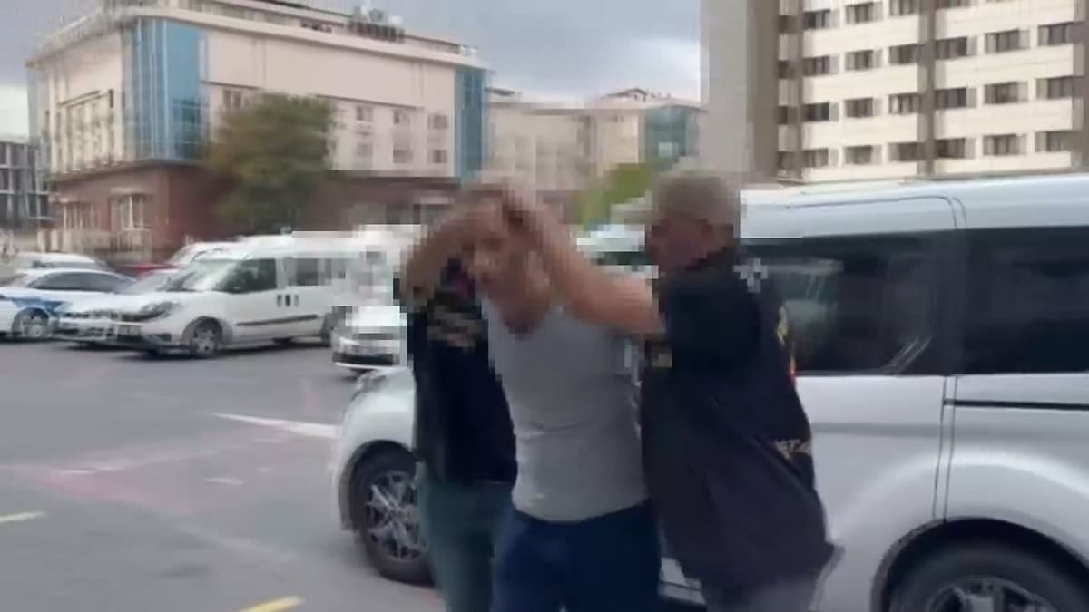 Sosyal medyada Cumhurbaşkanı'na hakaret içeren paylaşım yapan şahıs yakalandı