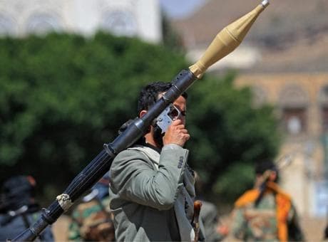 Yemen'in Şebve ilinde kanlı çatışma: Husiler hükümet güçlerine saldırdı