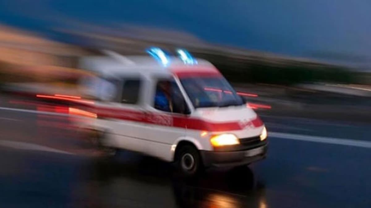 Afyonkarahisar'da feci kaza: İki otomobil çarpıştı, can kayıpları var