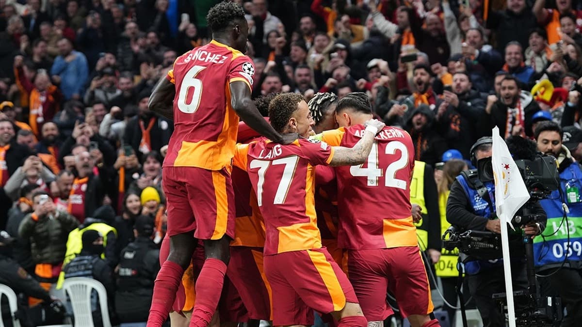 Galatasaray'ın da gündemindeydi! Noa Lang için flaş karar