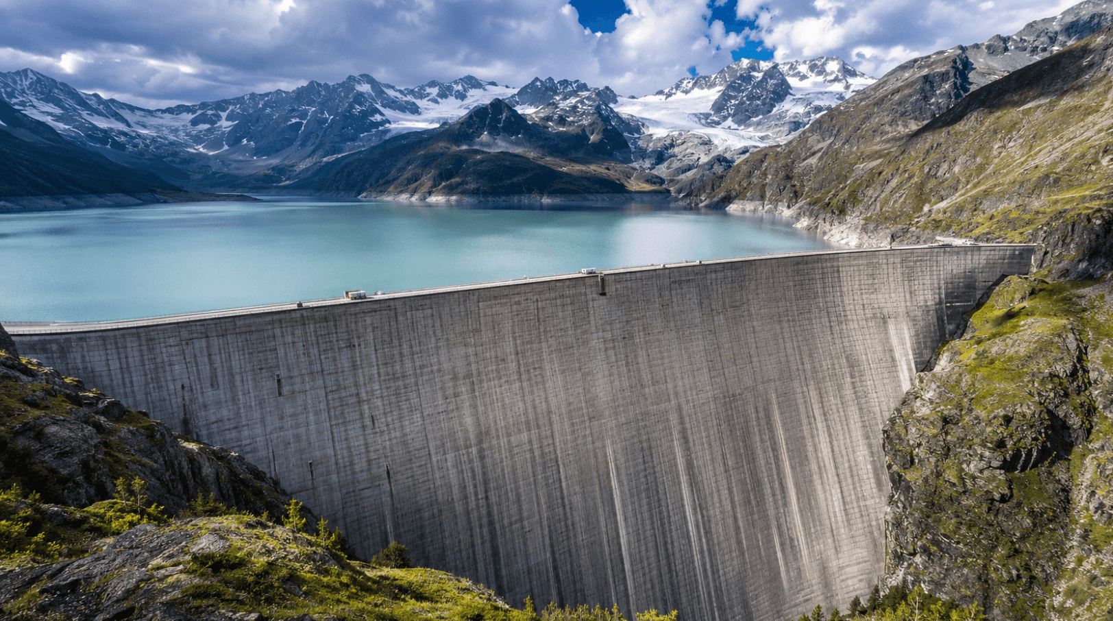 285 Metre Yüksekliğindeki Dev Baraj 400 Milyar Litre Su Depoluyor: Ülkenin Can Damarı