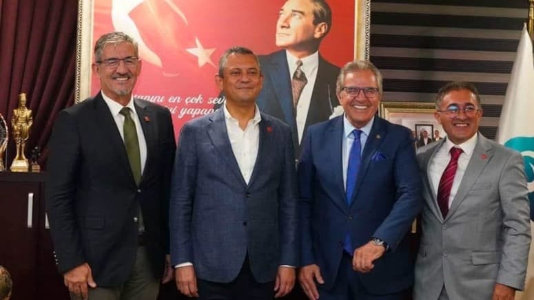 Yeni Partili belediye başkanı Dursun Mirza trafik kazası geçirdi