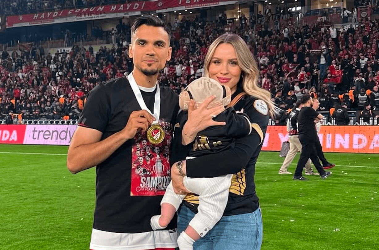 Çorum FK'nın futbolcusu Atakan Akkaynak kaza geçirdi