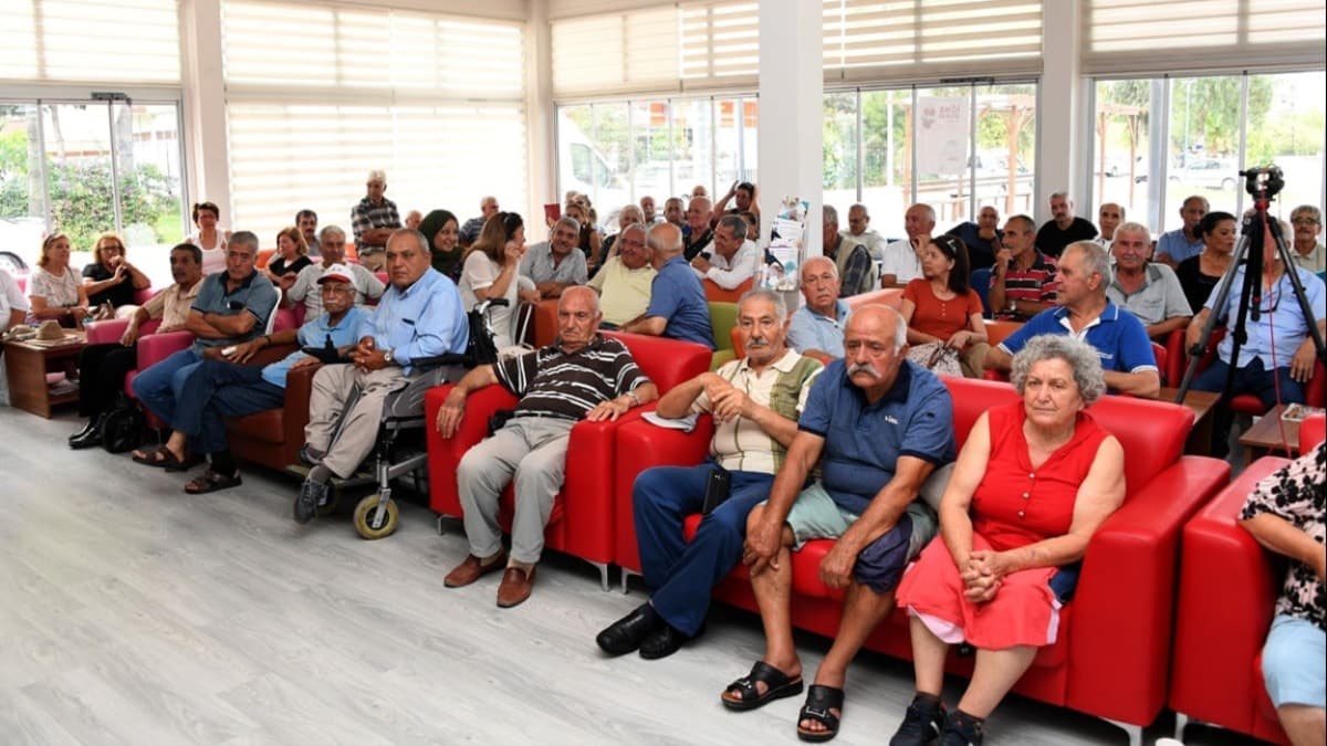 Emeklilere yüzde 100 maaş artışı gündemde