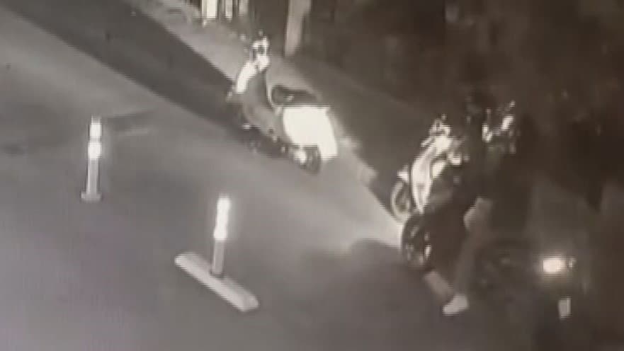 İstanbul'da kadın cinayeti: Katil zanlısının motosikletle gelip ateş ettiği anlar kamerada