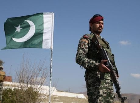 Pakistan'ın Belucistan eyaletinde büyük terör operasyonu: 18 militan etkisiz hale getirildi