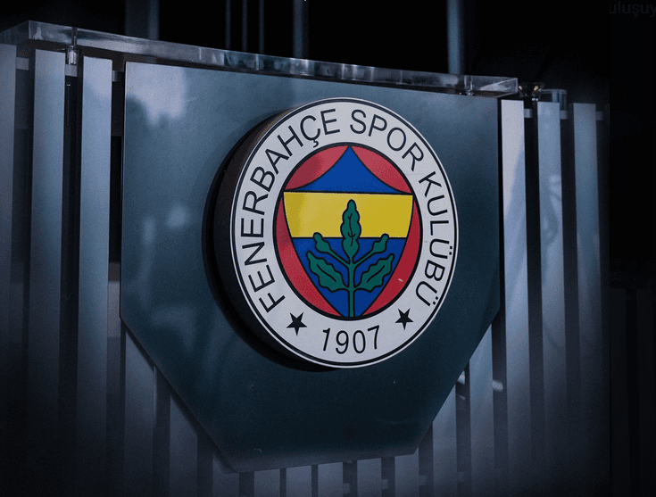 Fenerbahçe'nin yeni transferi radyodan duyuruldu! İstanbul'a getirileceği saat merak konusu oldu
