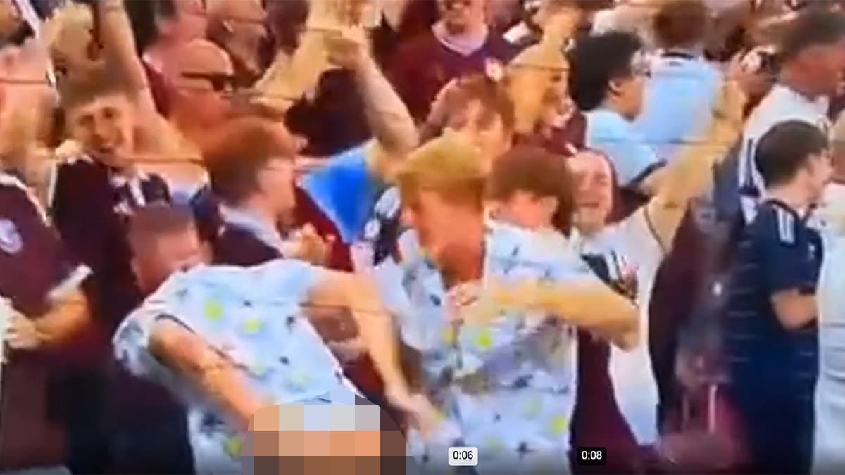 Süper Kupa finalinde canlı yayında skandal! Gol sevinci sonrası pantolonunu indirdi