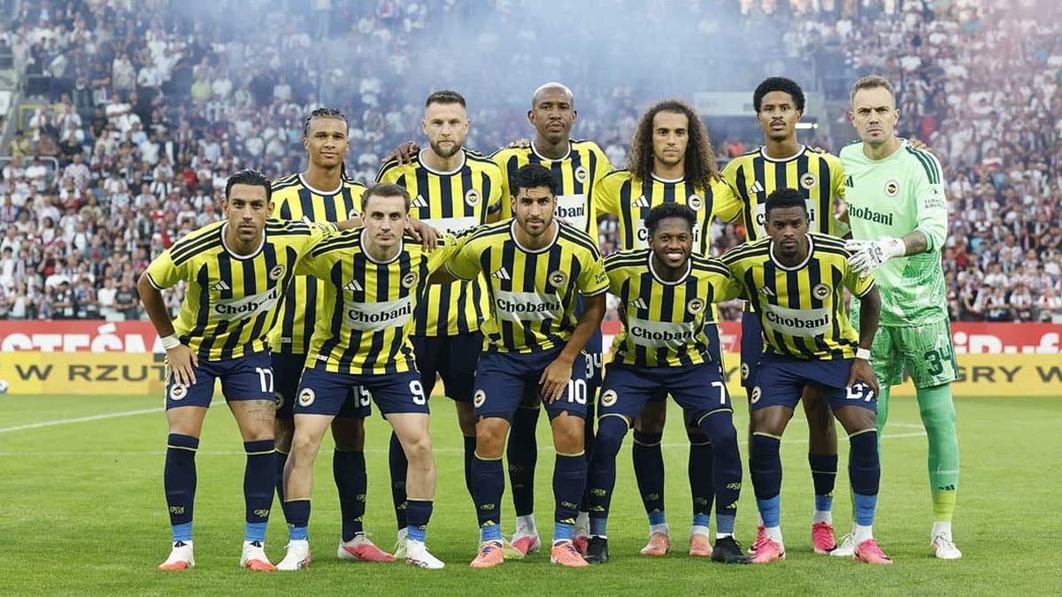 Fenerbahçe'de moral bozukluğu: Yeni sezonun açılış maçında kritik isim forma giremiyor