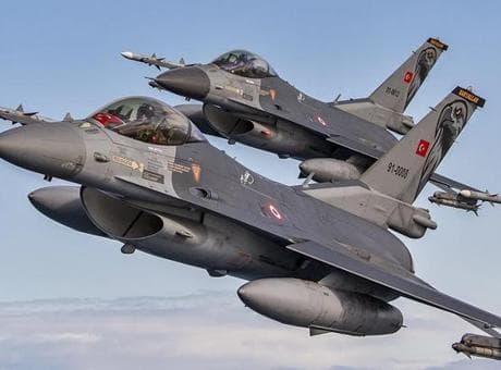 Avrupa'da İHA tehdidi tırmanıyor: NATO, Estonya'daki Türk F-16'larını havalandırdı