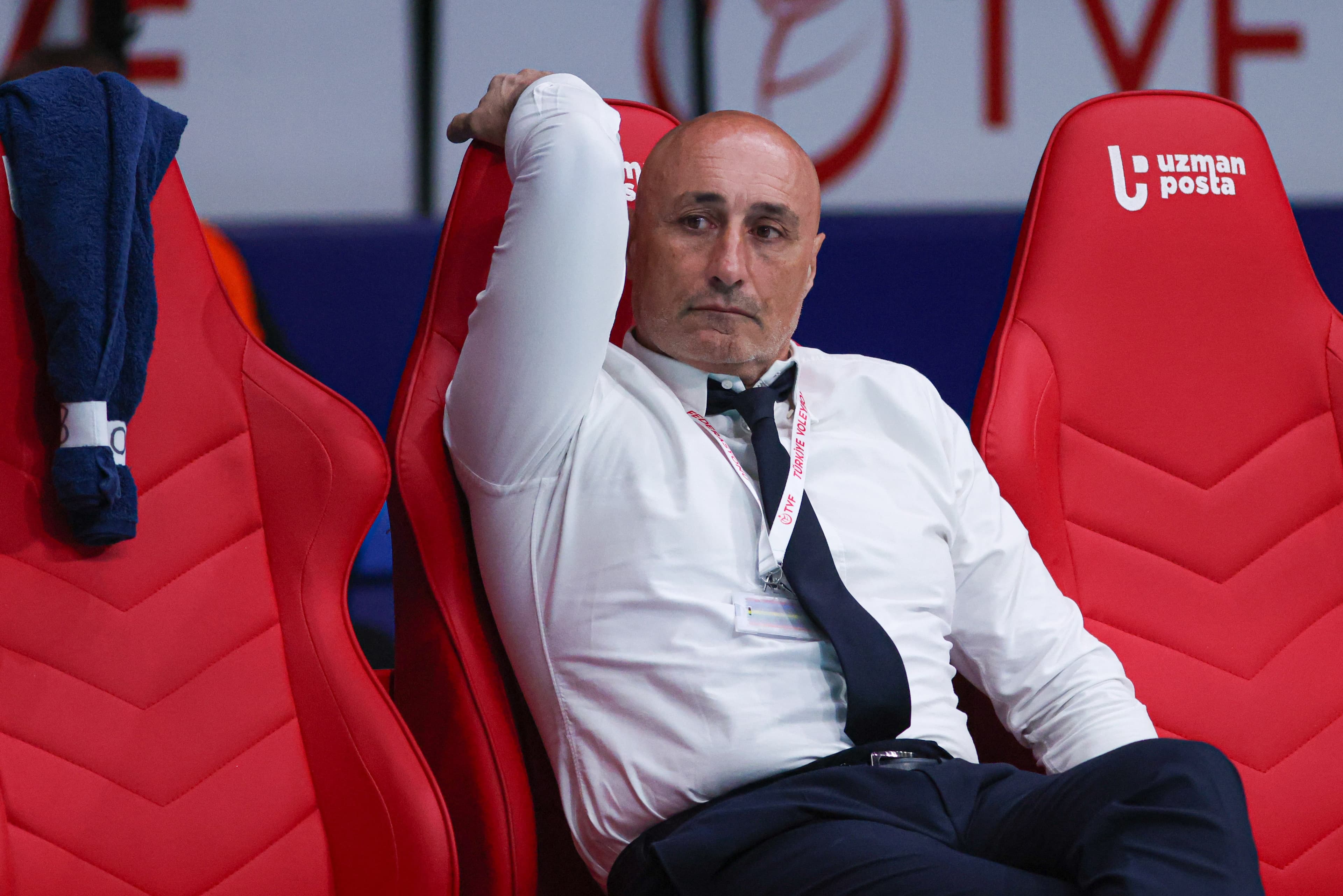 Fenerbahçe'de teknik ekipte ayrılık: Abbondanza ile yollar ayrıldı