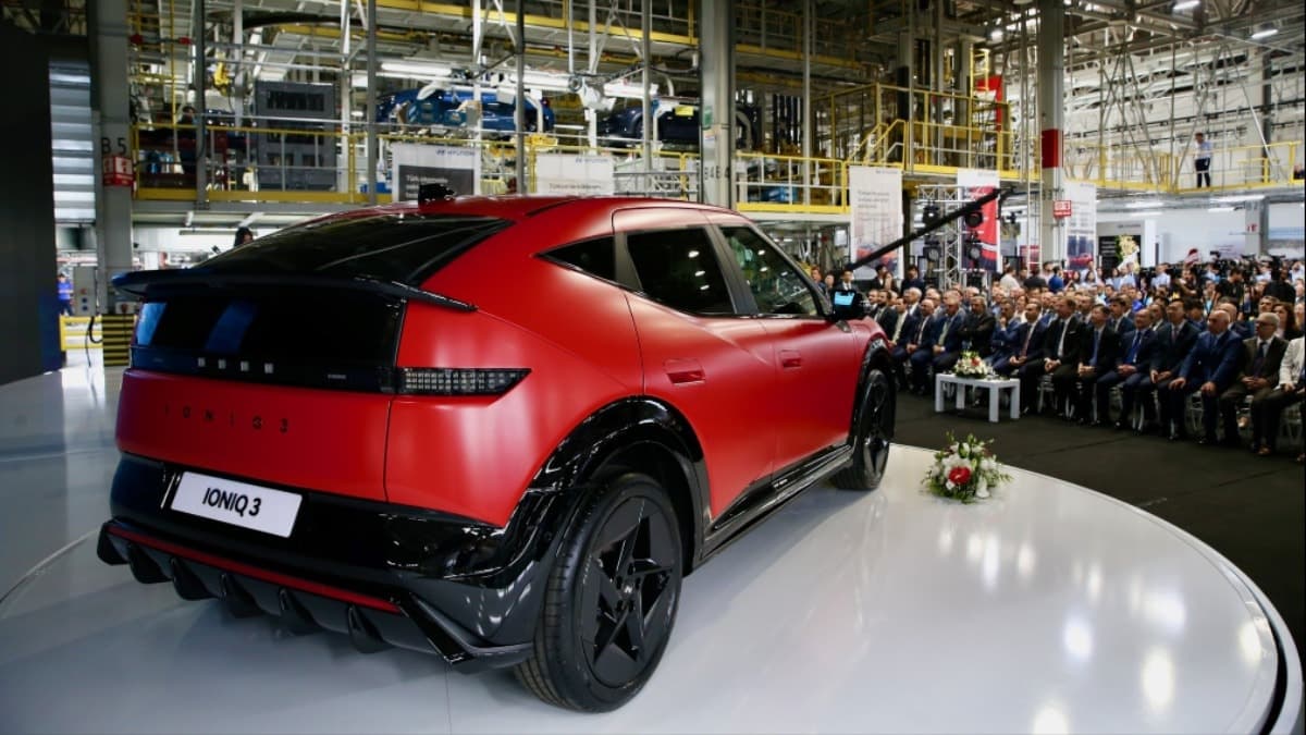 Dünyaca ünlü otomotiv devi Türkiye'de seri üretime geçti