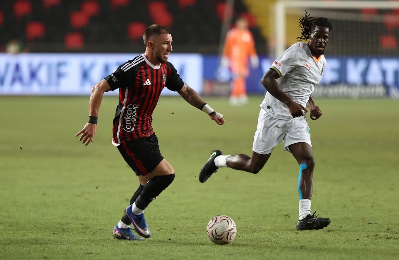 Gaziantep FK ile Alanyaspor arasındaki mücadele beraberlikle sonuçlandı