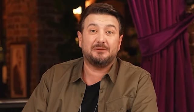 Onur Büyüktopçu’dan dikkat çeken sözler: ''Annem hayatla başka türlü mücadele ediyor''