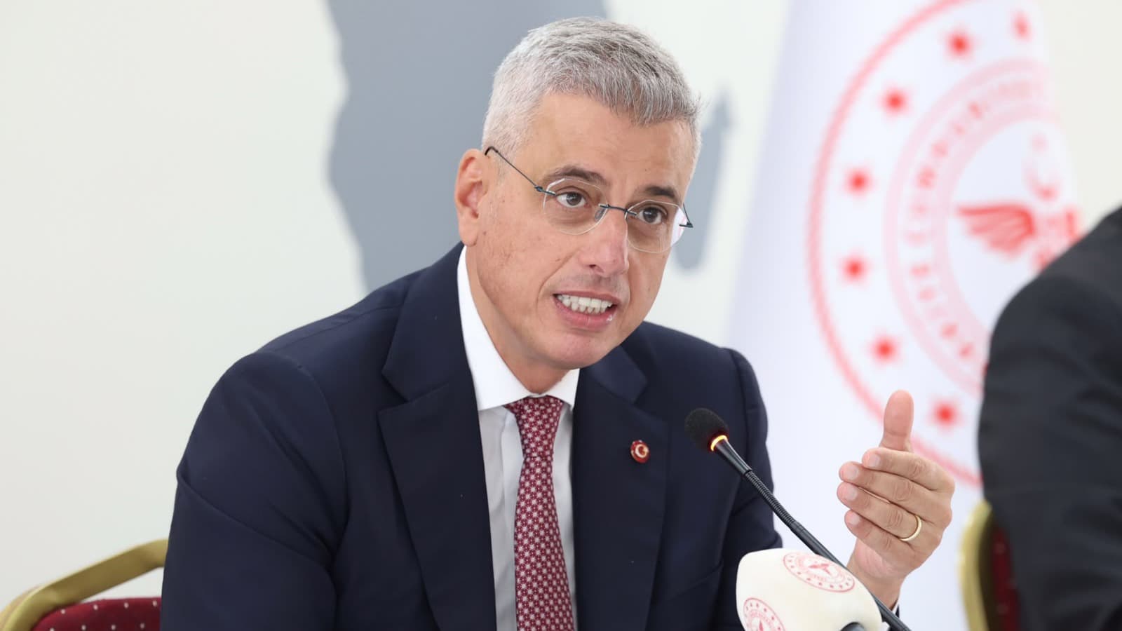 Bakan Memişoğlu açıkladı. "SMA ile ilgili bir çalışma yapıyoruz"