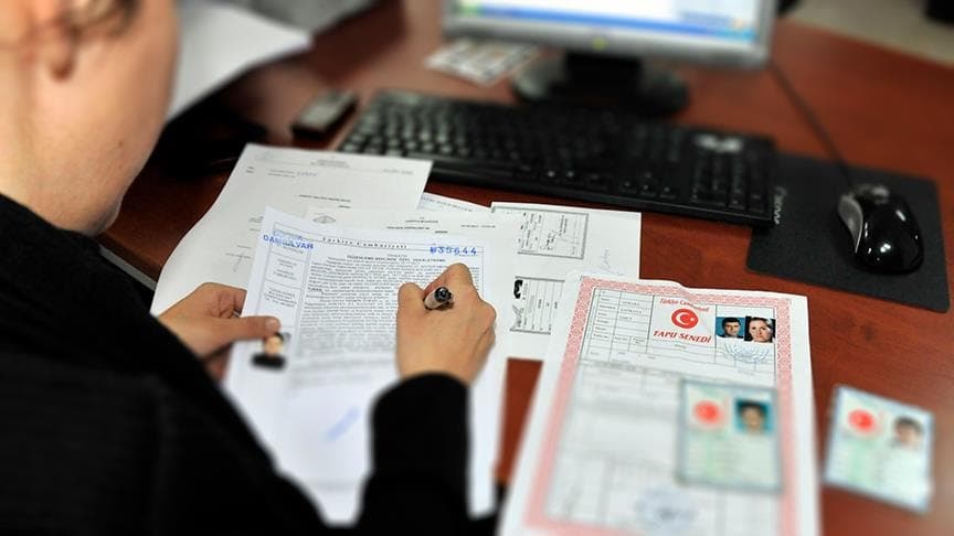 Tapudaki büyük oyun açığa çıktı: Bakmadan imzayı atan anında dolandırılıyor