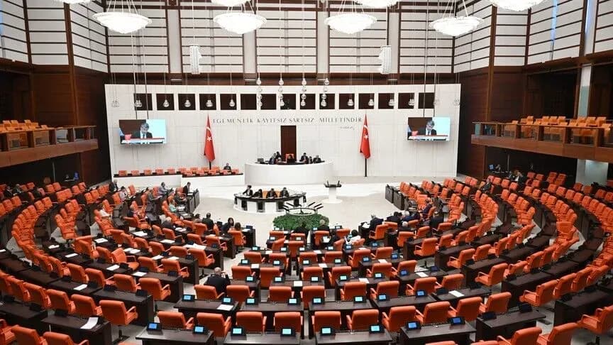 Ankara'da siyasi hareketlilik: İki ayrı ittifak modeli masada, üç parti anlaşmaya vardı