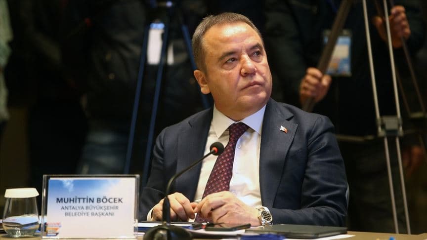 Antalya'daki yolsuzluk soruşturmasında Böcek'ten çarpıcı iddia: İmamoğlu'na 5 milyon euro gönderdiğini söyledi