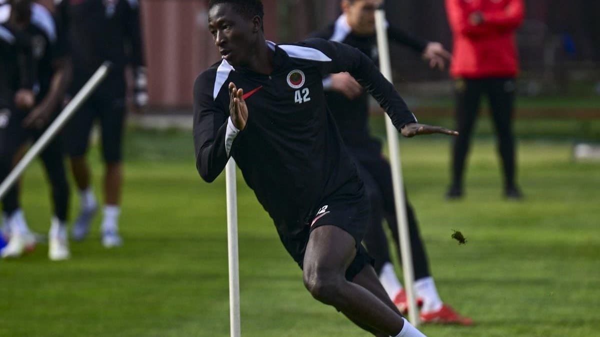 Gençlerbirliği'nin genç yıldızı Premier Lig'e transfer oluyor