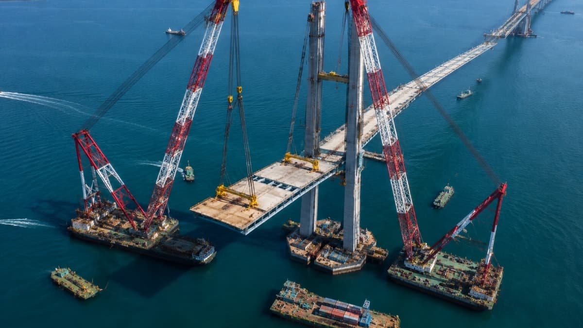 Devasa mühendislik projesi: Ortasından hızlı tren geçecek, iki yanında otoyol yer alacak