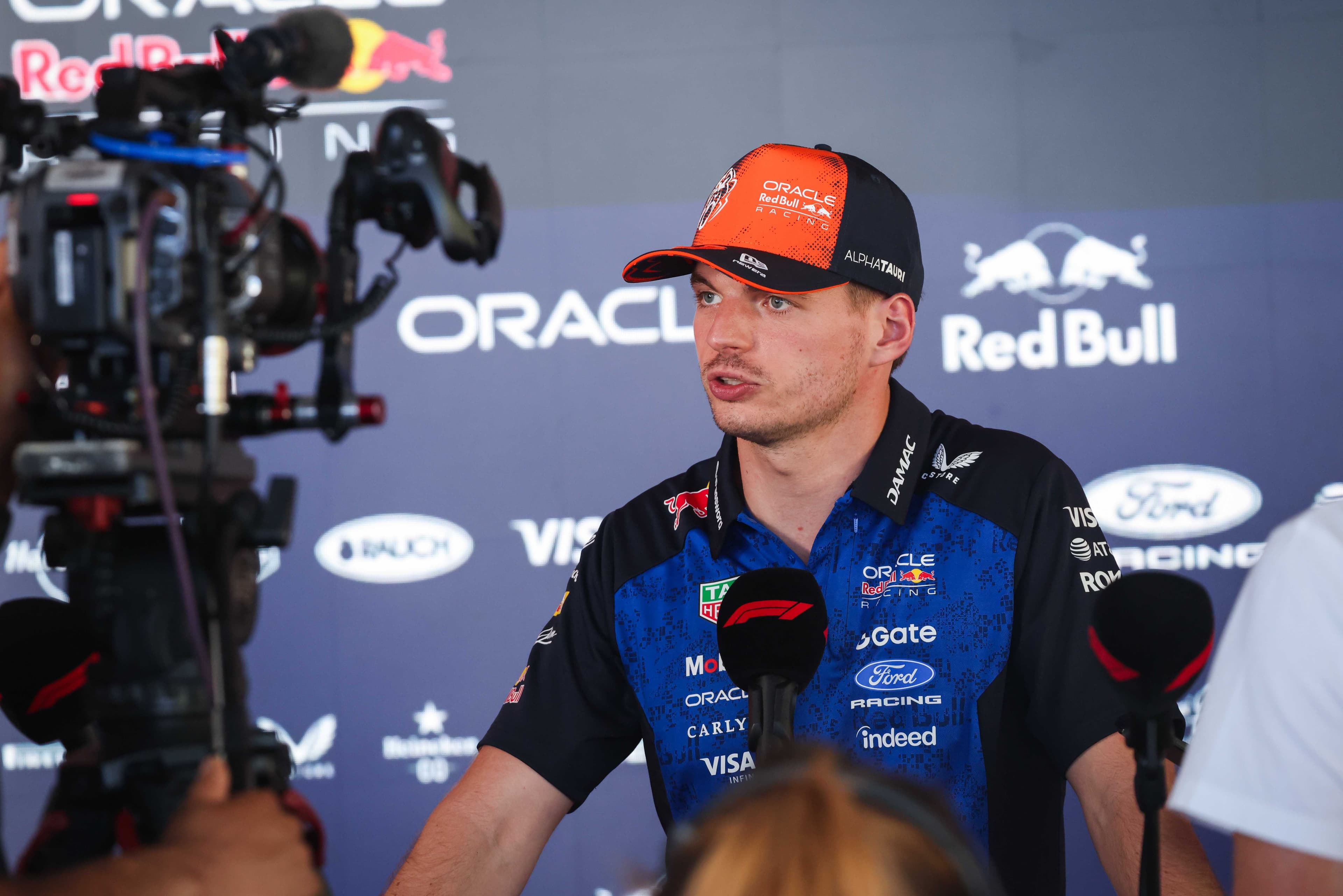 Verstappen, Red Bull ile olan sözleşmesini uzattı: 'Burada kazanmaya devam edeceğim'