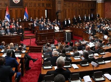 Sırbistan'da parlamentonun feshi: Vucic erken seçim kararı aldı