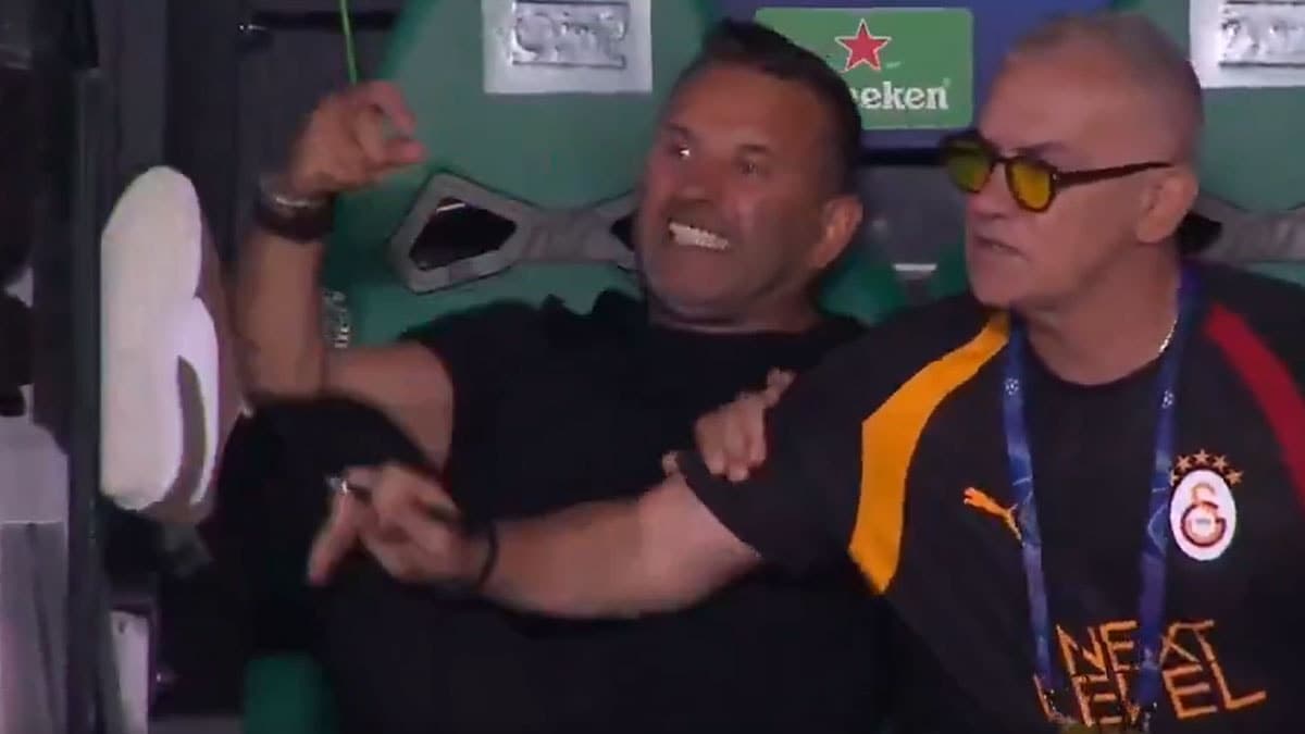 Galatasaray'ın Sporting karşılaşmasında Okan Buruk sinirlerine hakim olamadı