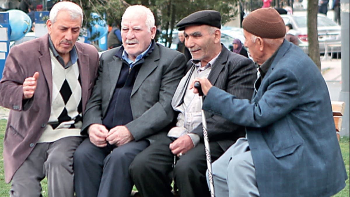 Emekli maaşlarının bütçeye aktarıldığı iddia edildi