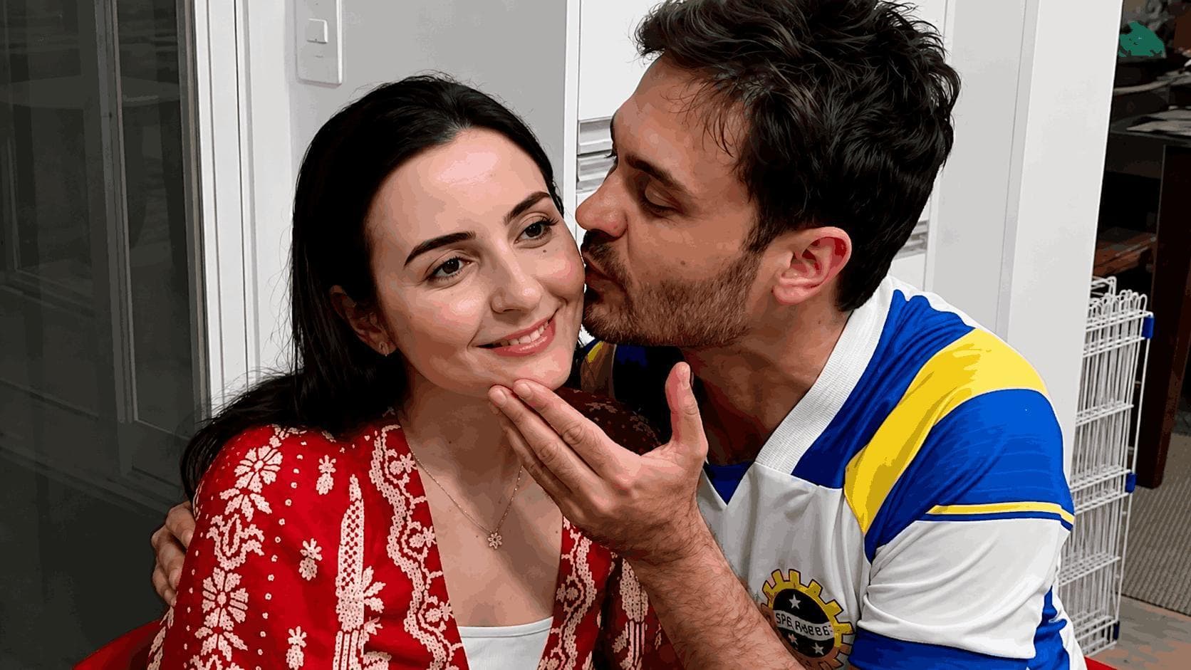 30 Saniyede 195 Öpücük! Evli Çift Dünya Rekorunu Kırdı