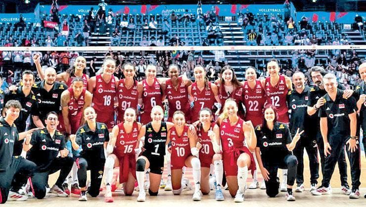 A Milli Kadın Voleybol Takımı Milletler Ligi Finallerine Kaldı!