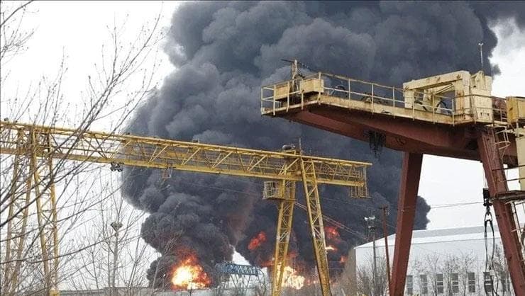 Rusya'ya Ağır Darbe! Stratejik Petrol Tesislerine İHA Saldırısı