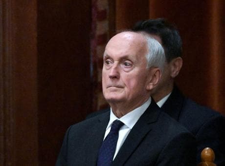 Macaristan'ın yeni cumhurbaşkanı Andras Baka oldu: Orban'ın partisi oturumu boykot etti