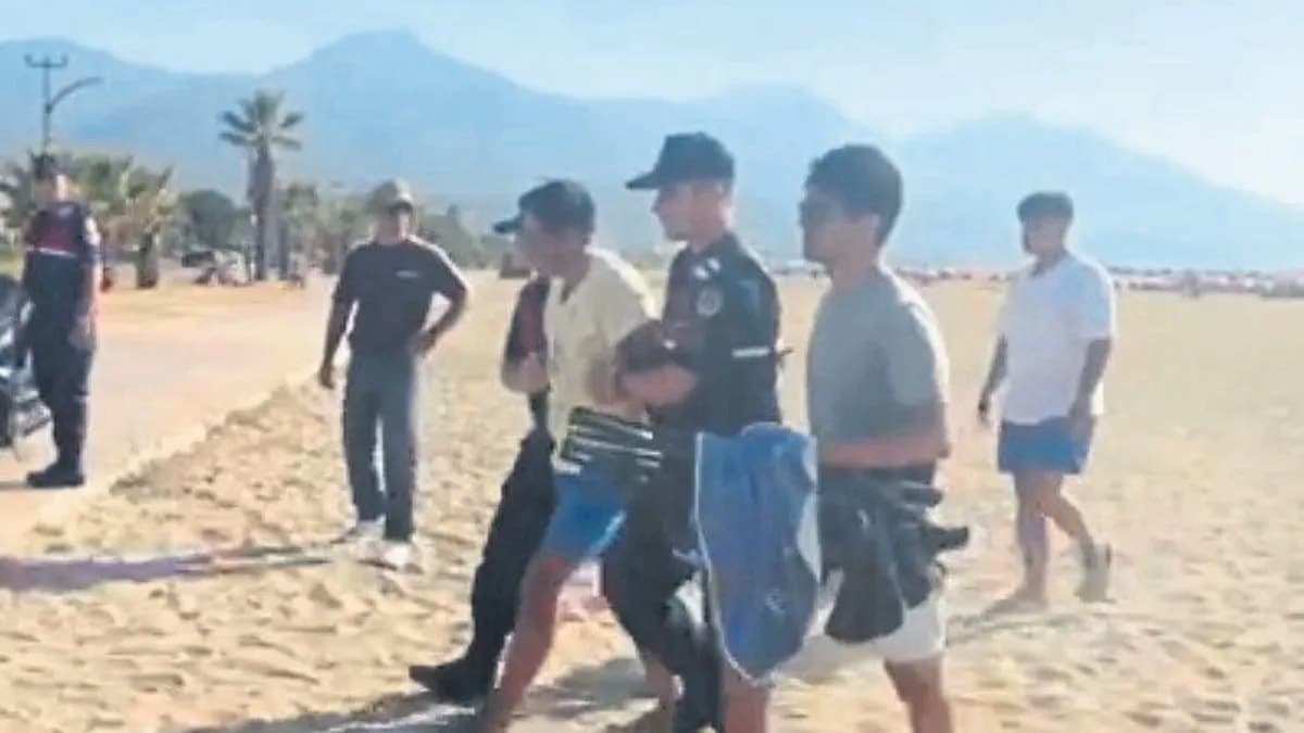 Kuşadası'nın plaj faresininin mesleği şaşırttı: Edebiyat öğretmeni