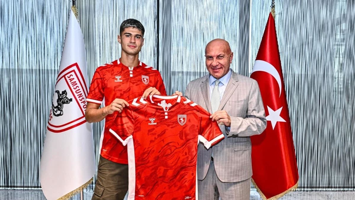 Samsunspor, İtalyan savunma oyuncusunu 5 yıllığına renklerine bağladı