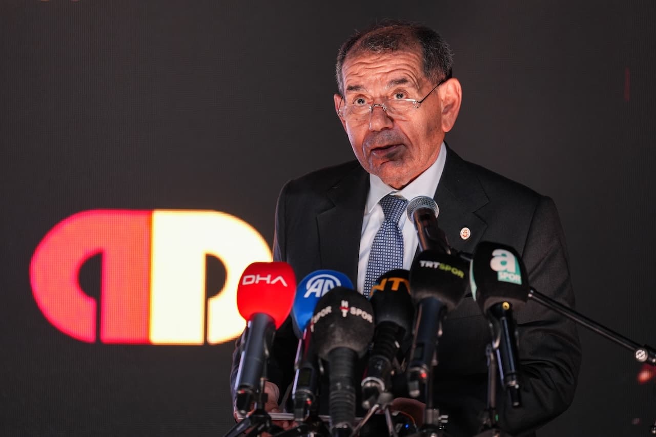 Dursun Özbek'ten transfer mesajı: 'Yeni sezon için artık çok fazla beklemeyeceğiz'