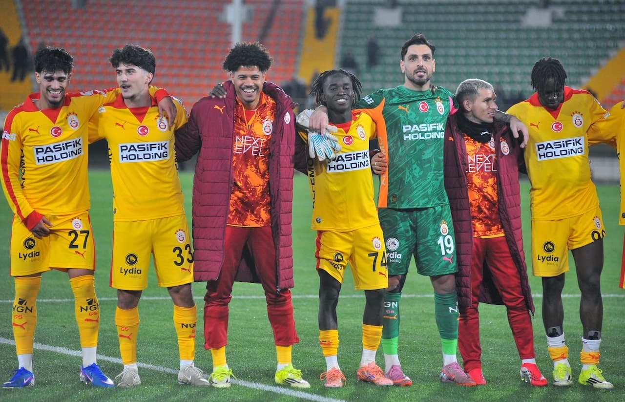 Galatasaray'ın yıldızına sakatlık şoku: 2 ay sahalardan uzak kalacak