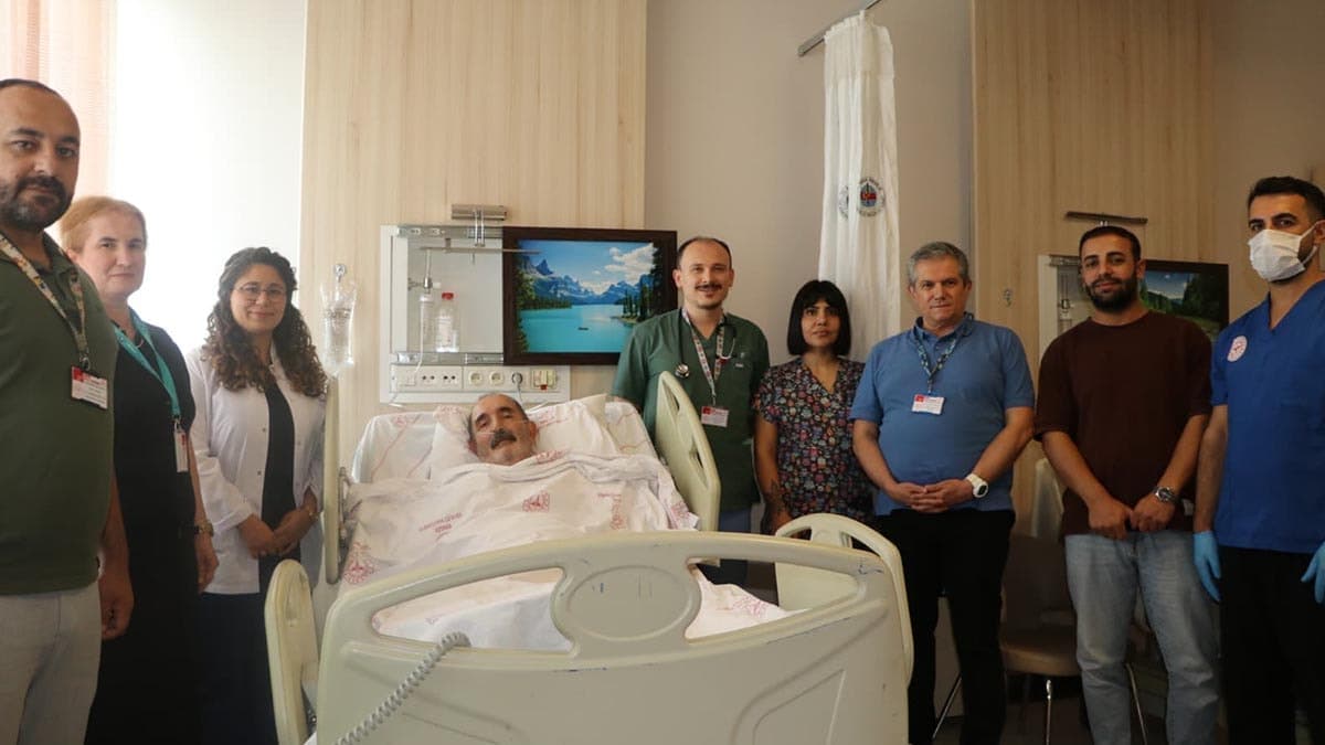 Kalbi duran adam 1,5 saat sonra hayata döndürüldü