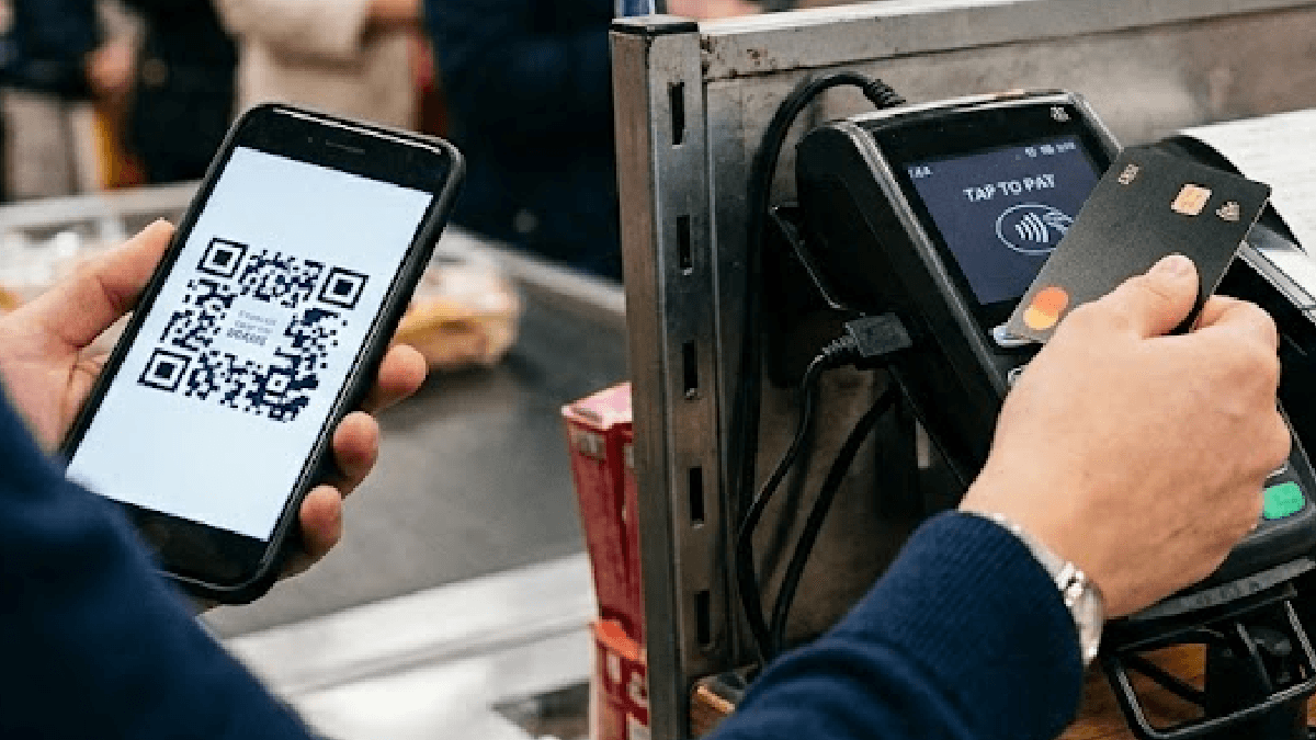 POS cihazında QR kod okutan kişi başını belaya soktu