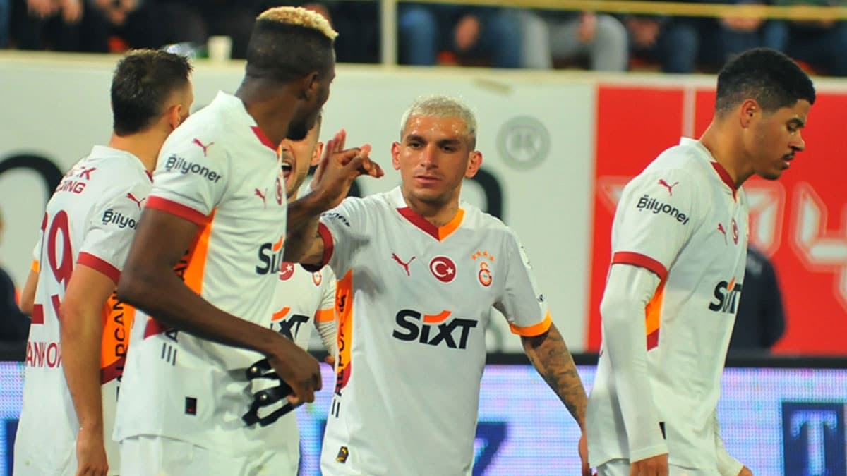 Galatasaray'da şampiyonlukların mimarı veda ediyor: Taraftar yasta