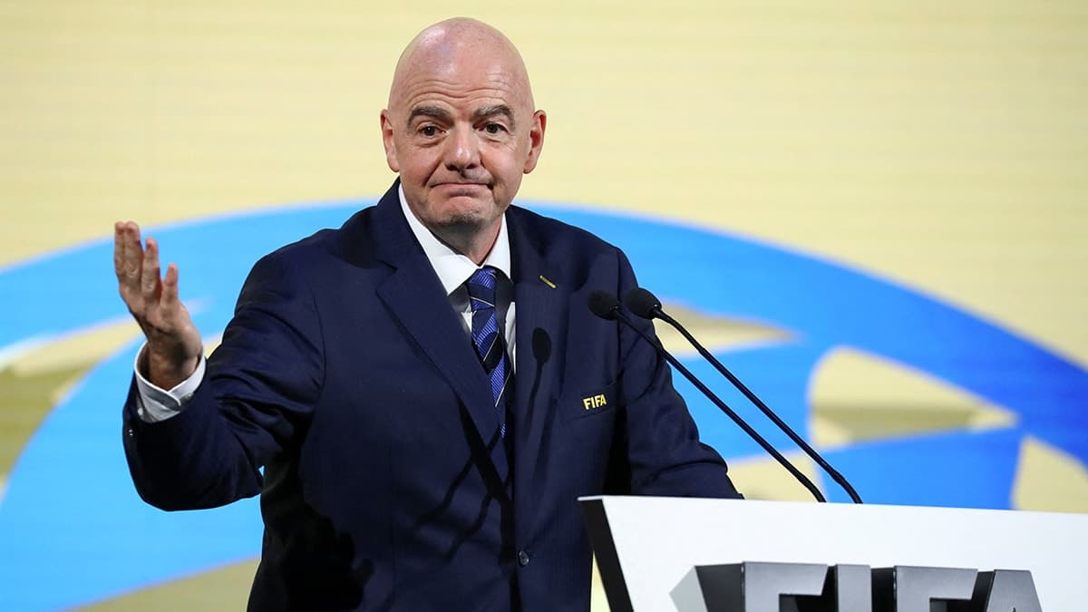 FIFA Başkanı Infantino'ya Fransa'dan yeni darbe