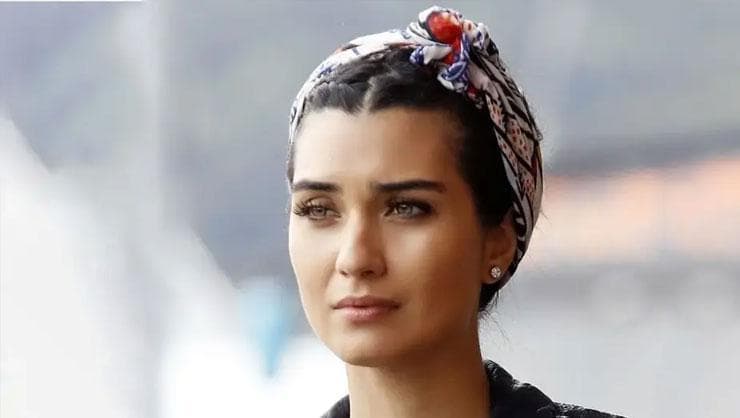 Tuba Büyüküstün'ün yürek burkan itirafı: 'Güzel bir kadın değilim'