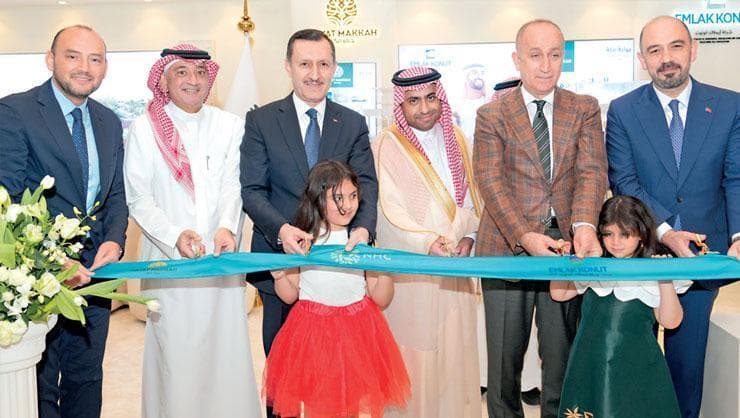 Emlak Konut GYO Suudi Arabistan'da Hayat Mekke Projesi İçin Satış Ofislerini Açtı